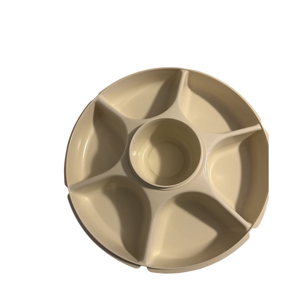 Tupperware Beige‎ Round Plastic Serving Tray 6 Compartments